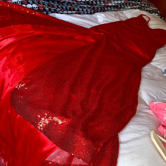 Red sequins dress/Worn 1 time/Small$130 - Picture 1 of 3